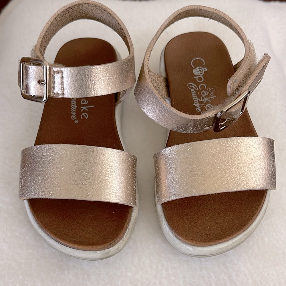 Toddler girl sandals 😏😍